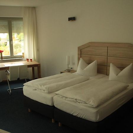 Hotel Lindenstrasse Neuenhagen bei Berlin Esterno foto