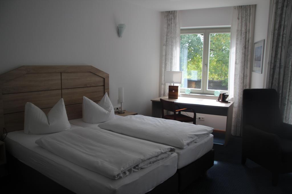 Hotel Lindenstrasse Neuenhagen bei Berlin Camera foto