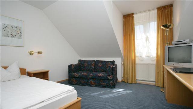 Hotel Lindenstrasse Neuenhagen bei Berlin Esterno foto